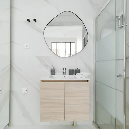 Modern Next To Saint Germain 4pax Appartement